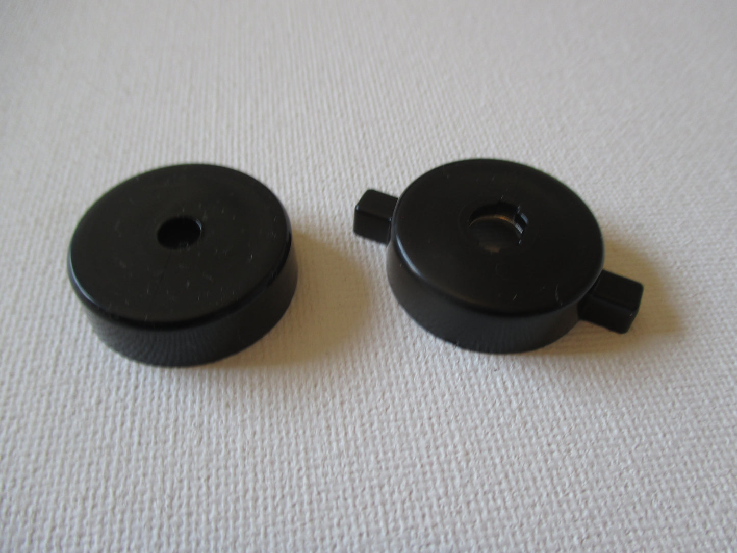 55 56 CHEV RADIO TONE CONTROL KNOBS NEW 1955 1956 CHEVROLET BELAIR 210 1501