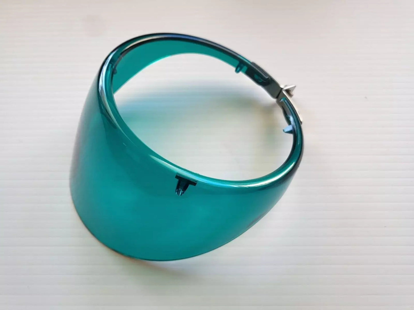 4" Green Peep Mirror Visor