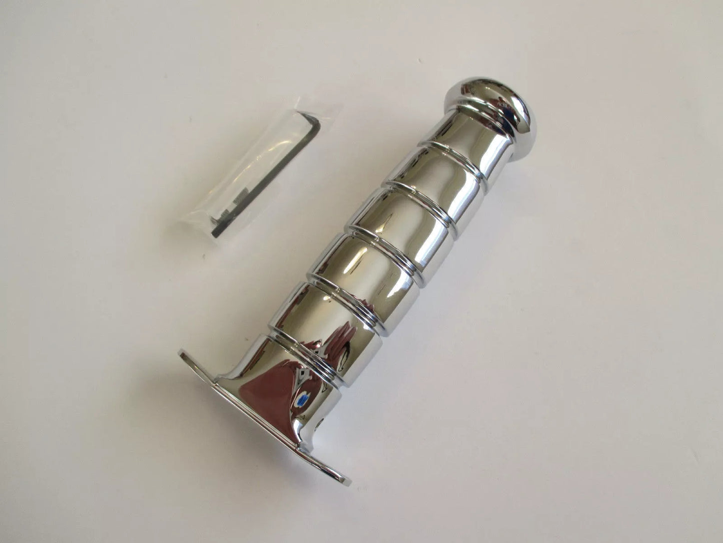 Chrome Fighting Knife Gear Shift Knob