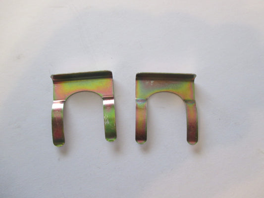 Chev Door lock retaining clips