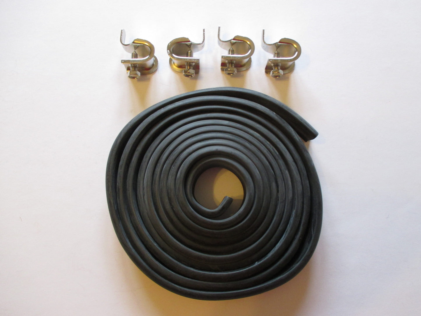 1955-66 Chev Rear Wheel Spat Rubber and Clips