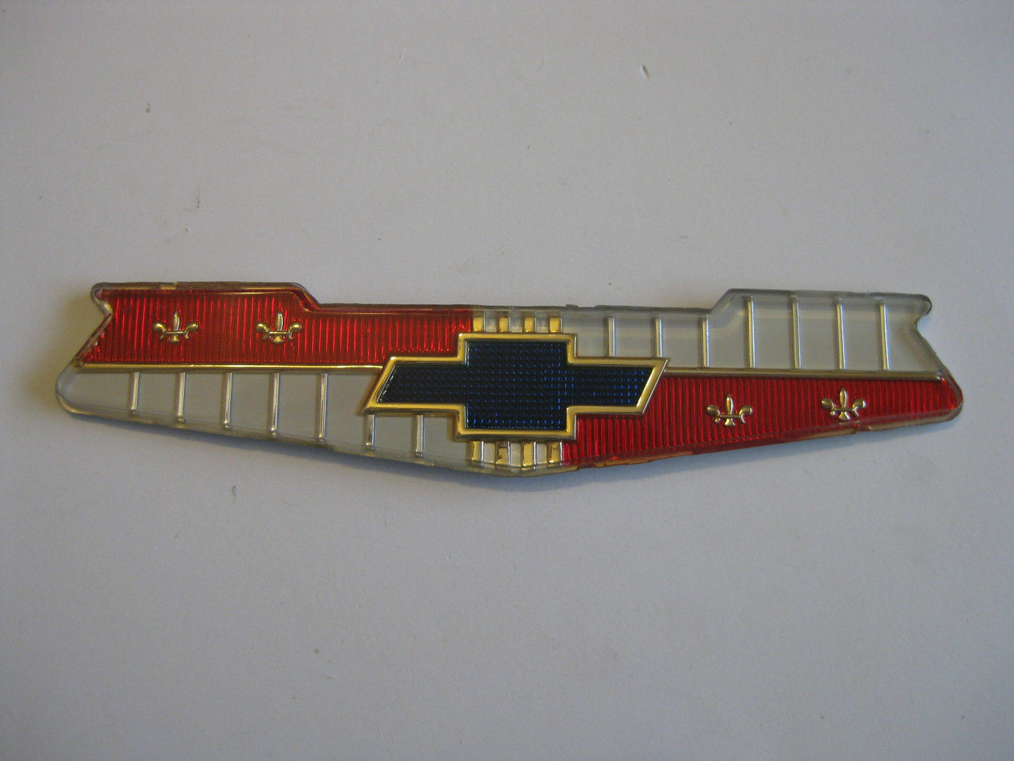 56 CHEV V8 REAR BOOT BADGE INSERT 1956 60 NEW CHEVROLET BELAIR EMBLEM TRUNK0