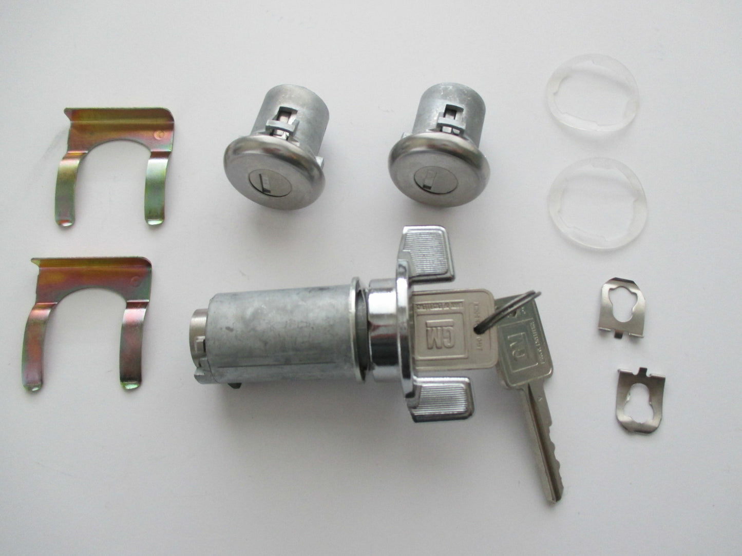 73 - 78 GMC and Chev Truck Ignition and Door Locks New Pick Up C10 C20 74 75 760